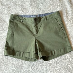 Banana Republic Rollup City Chino Shorts 98% Cotton